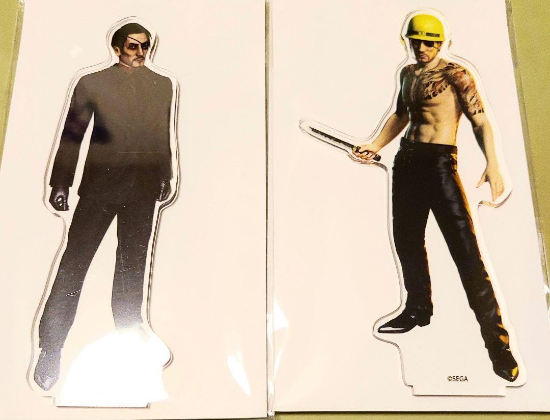 Amazon.co.jp: 龍が如く アクリルスタンド 極2＆4 真島吾朗 2点